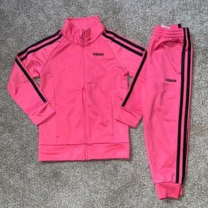 Adidas Track Suit 💕🖤